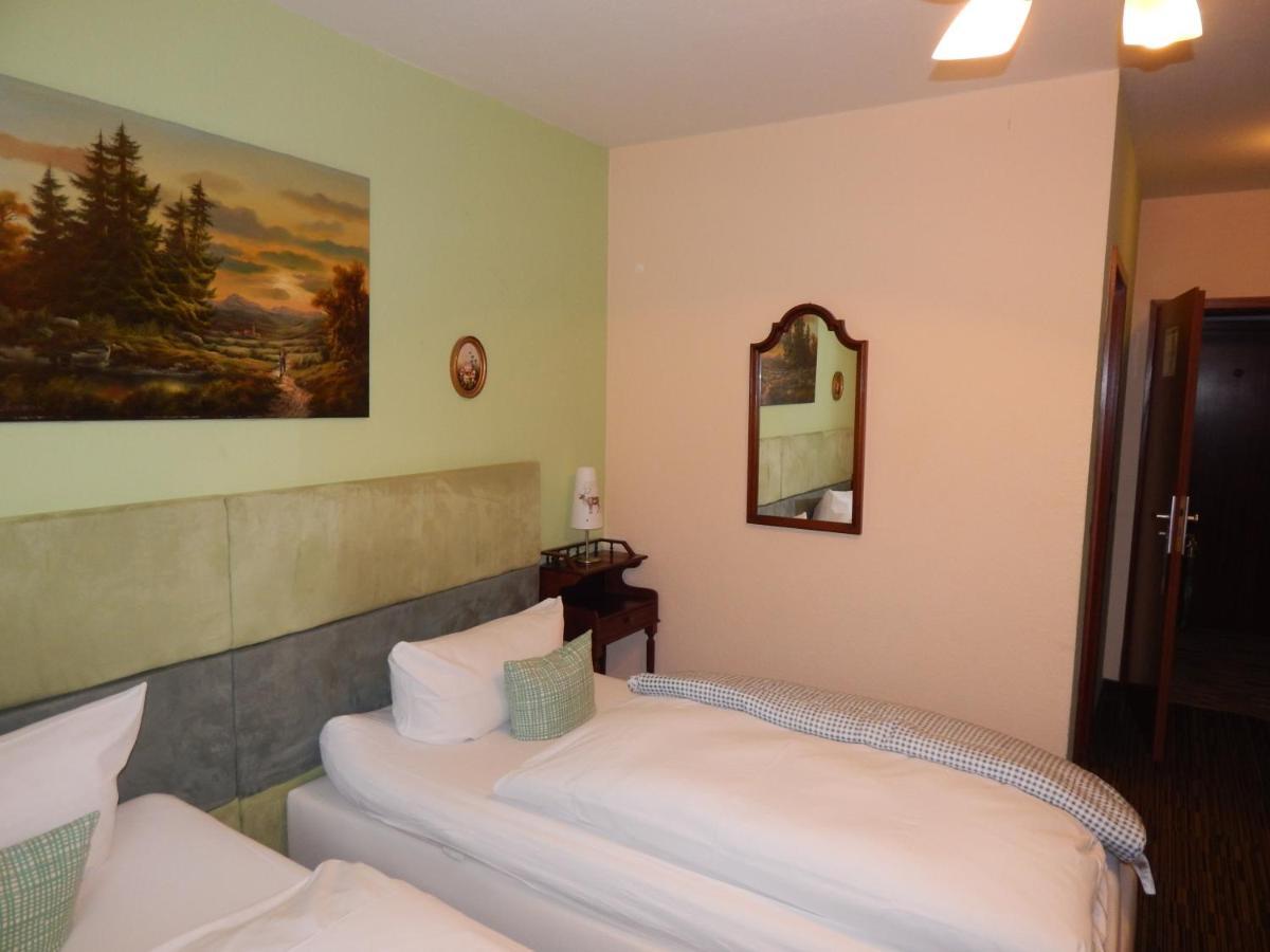Hotel Attaché Raunheim Extérieur photo